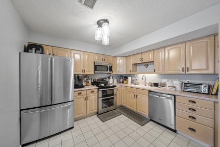 27 Weatherly Dr , 27, Salem, Массачусетс 01970, Соединенные Штаты