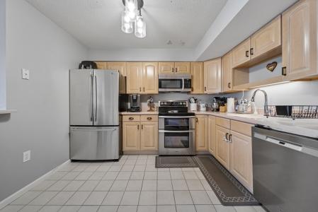 27 Weatherly Dr , 27, Salem, Массачусетс 01970, Соединенные Штаты