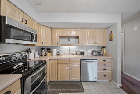 27 Weatherly Dr , 27, Salem, Массачусетс 01970, Соединенные Штаты