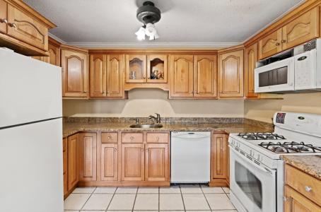 94 Tennis Plaza Rd , 10, Dracut, 马萨诸塞州 01826, 美国