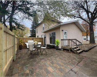 2202 Broadway Street S, Menomonie, Wisconsin 54751, Estados Unidos