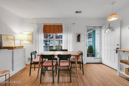 53 Farnworth Close, 可抵押的, 新泽西州 07728, 美国