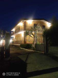 Belpasso, Sicilia 95032, Ý