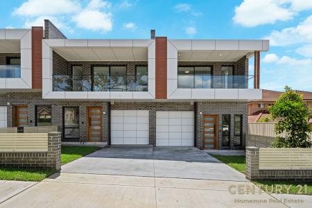 1/18 Forrest Road, East Hills, NSW 2213, Australia