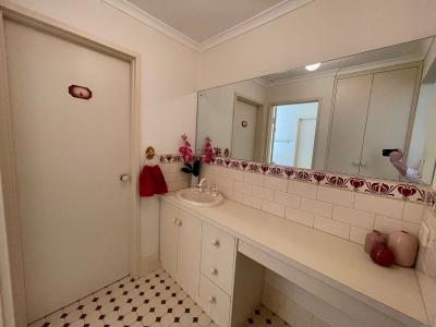 12 Schuit Crescent, Pooraka, SA 5095, Australia