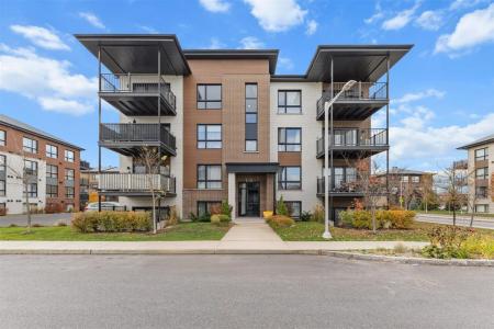 3780  Rue Médard-Émard, Longueuil (Saint-Hubert), Quebec J3Y 0W3, Canada