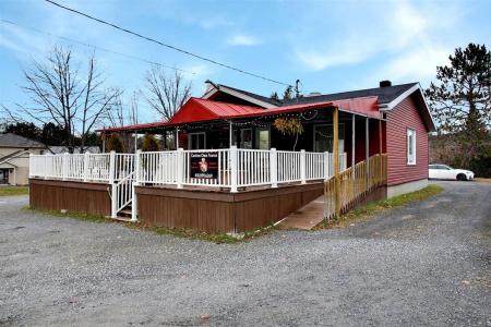 2383 Rue Commerciale S., Témiscouata-sur-le-Lac, Quebec G0L 1X0, Canada