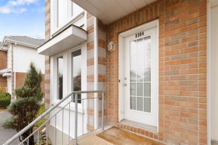 8304  Rue Ouimet, Brossard, Quebec J4Y 2B3, Canada