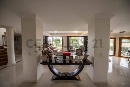 MAYOR IRUSTA 3777, San Miguel, GBA Norte 00001, Argentina