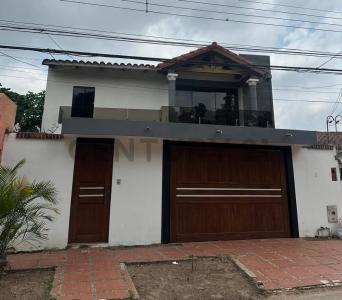 Av. Cristo Redentor, entre 2do y 3er anillo – Calle Julio A. Gutiérrez , Norte, Santa Cruz 00001, Bolivia