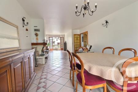 Tremblay En France, Isla De Francia 93290, Francia