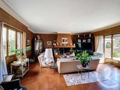 St Denis, Иль-де-Франс 93200, Франция