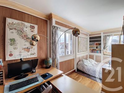 St Denis, Иль-де-Франс 93200, Франция