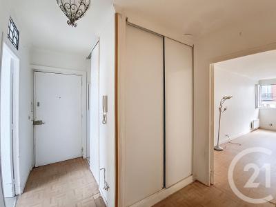 St Denis, Isla De Francia 93200, Francia