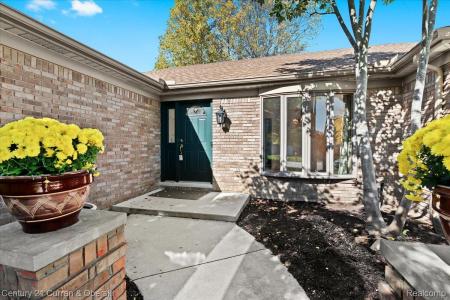 37578 Munger Drive, Livonia, Michigan 48154, Estados Unidos