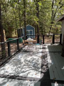 8142 State Highway 64, Ben Wheeler, Texas 75754