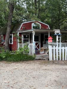 8142 State Highway 64, Ben Wheeler, Texas 75754