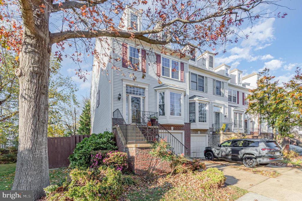 7039 Kings Manor Drive, Alexandria, Virginia 22315, HOA KỲ