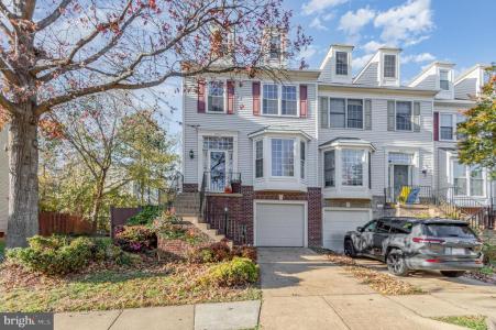 7039 Kings Manor Drive, Alexandria, Virginia 22315, HOA KỲ