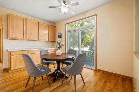 2385 Barnhart Street, West Chicago, Illinois 60185, Stati Uniti