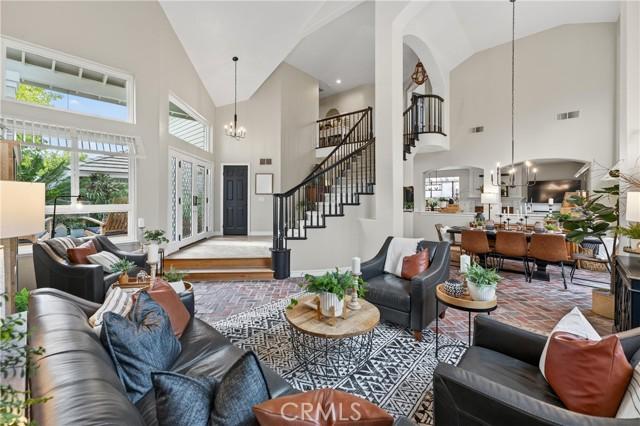 21352 Silvertree Lane, Rancho Santa Margarita, California 92679