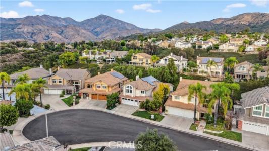 21352 Silvertree Lane, Rancho Santa Margarita, California 92679