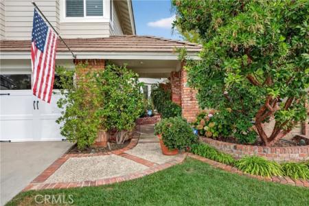 21352 Silvertree Lane, Rancho Santa Margarita, California 92679