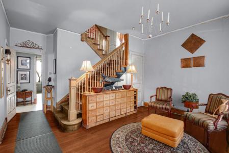 2019 E 72nd Pl, Chicago, Illinois 60649