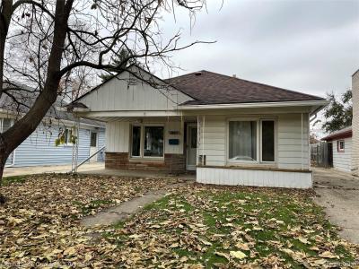 7427 Drexel Street, Dearborn Heights, Michigan 48127, États-Unis