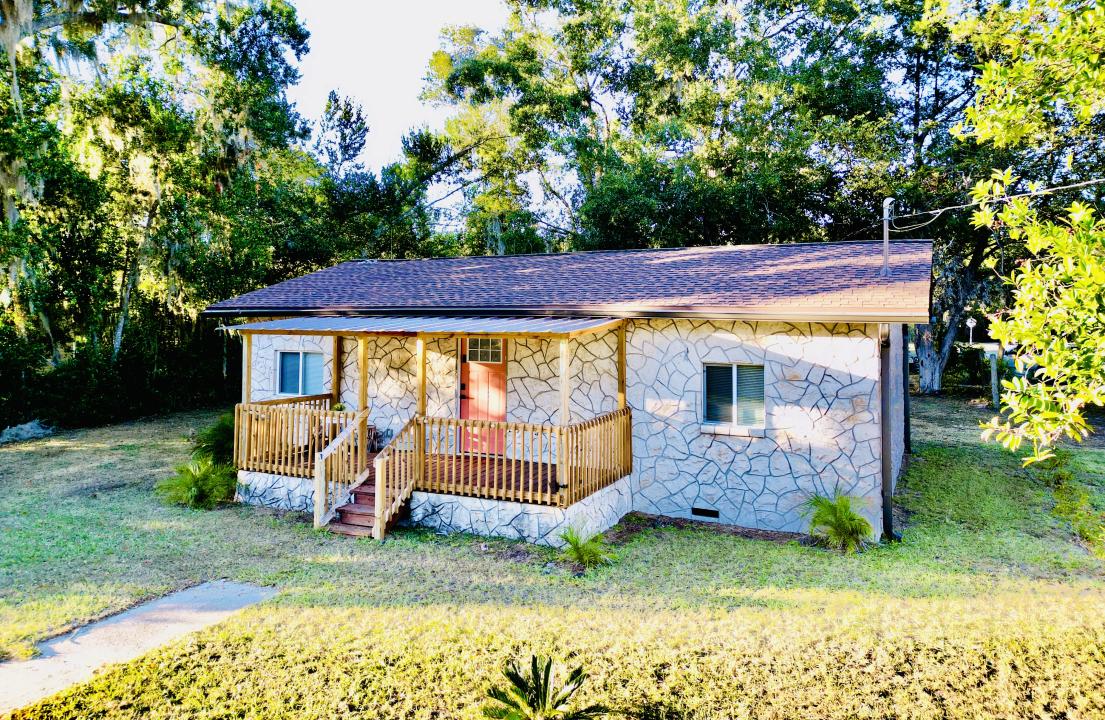 18713 Charlotte Avenue, Brooker, Florida 32622, USA