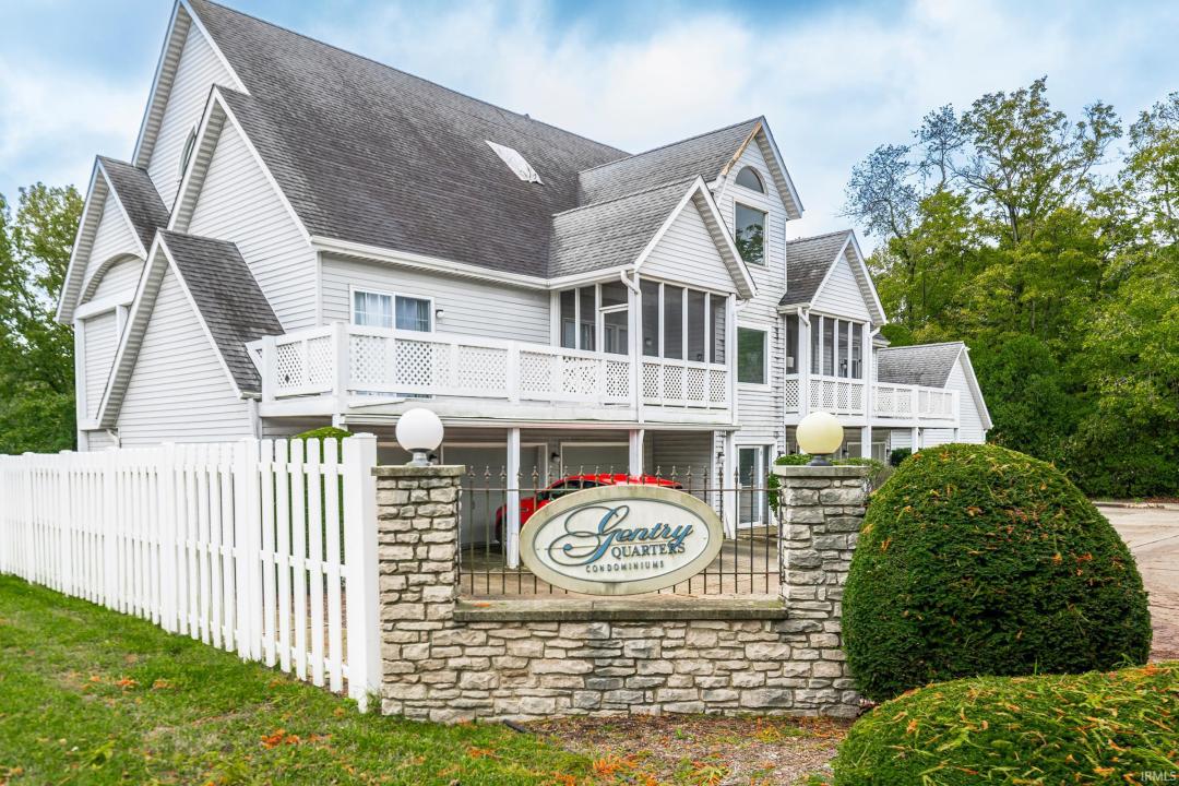 1324 S College Mall Road, Bloomington, Indiana 47401, USA