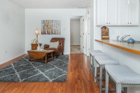 1324 S College Mall Road, Bloomington, Indiana 47401, USA