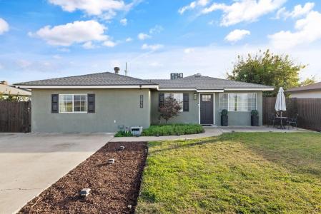 1015 Geary Avenue, Sanger, 加州 93657, 美國