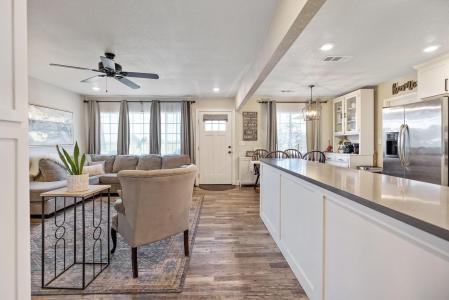 1015 Geary Avenue, Sanger, 加州 93657, 美國