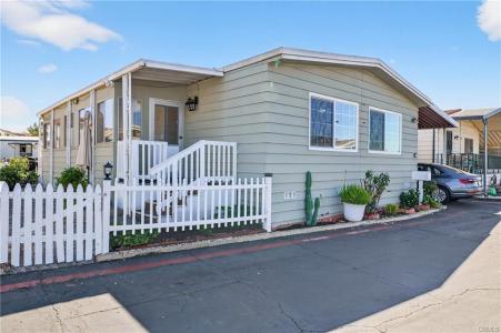 201 E. Arrow Hwy #12, Glendora, California 91740, HOA KỲ