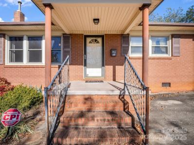 2815 Highland Drive, Lincolnton, Karolina Północna 28092, USA