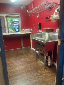 334 N DONNELLY STREET, Mount Dora, Florida 32757