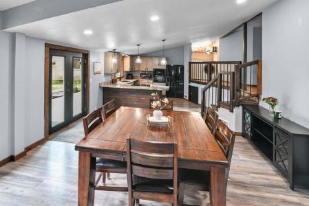 986 3rd Street WN, Columbia Falls, モンタナ 59912, アメリカ合衆国