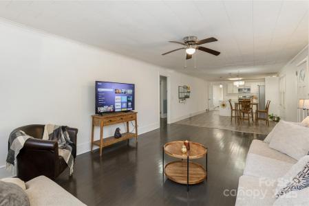 21 Walker Street Extension, Columbus, Северная Каролина 28722, Соединенные Штаты