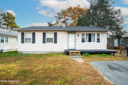 323 Church Road, Brick, NJ 08723, USA