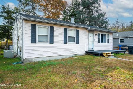 323 Church Road, 砖块, 新泽西州 08723, 美国