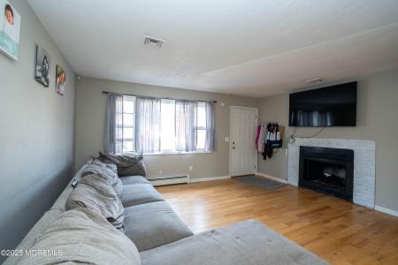 323 Church Road, 砖块, 新泽西州 08723, 美国