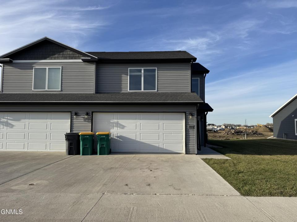 3814 Lillian Court, Mandan, North Dakota 58554, USA