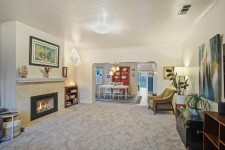 606 Mitchell Avenue, Turlock, Califórnia 95380, Estados Unidos