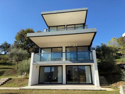 Farkë, Tirana, Albania