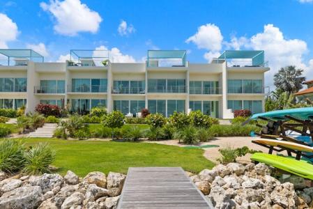 INDIGO BAY STUNNING WATERFRONT 3/3, Spotts / Prospect, Grand Cayman, איי קיימן