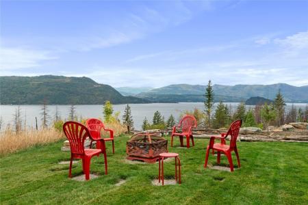 5208 CELISTA PLACE, Celista, British Columbia V0E 1M6, Canada