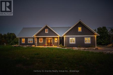 2194 UNICORN ROAD, Dysart Et Al (dysart), Ontario K0M 1S0, Canadá