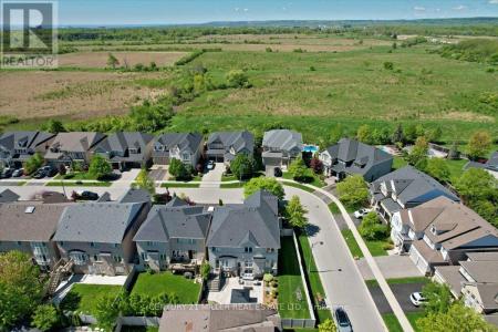 3298 LIPTAY AVENUE, Oakville (bc Bronte Creek), 安大略省 L6M 0N1, 加拿大