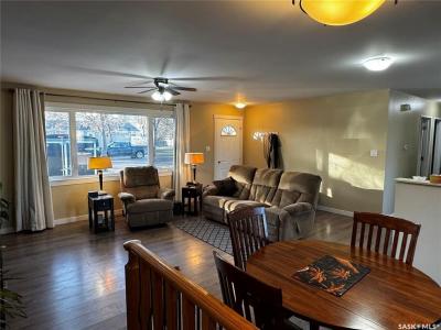 220 6TH STREET, Humboldt, Saskatchewan S0K 2A0, Canada